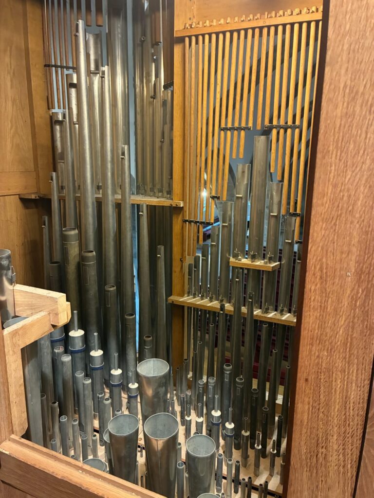Ein Blick hinter die Kulissen der Kirchenorgel